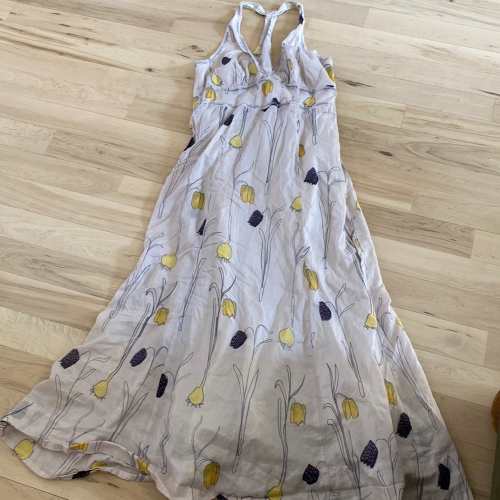 5/$20 HD in Paris White Maxi Dress with Yellow and Purple Floral